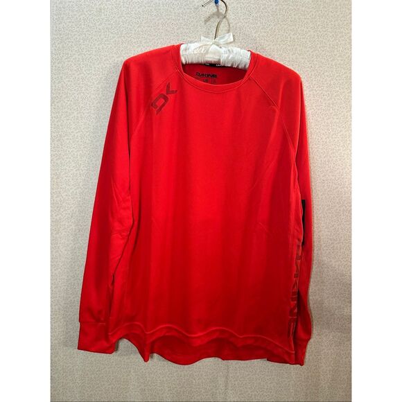 Dakine Tops - NWT Dakine athletic top